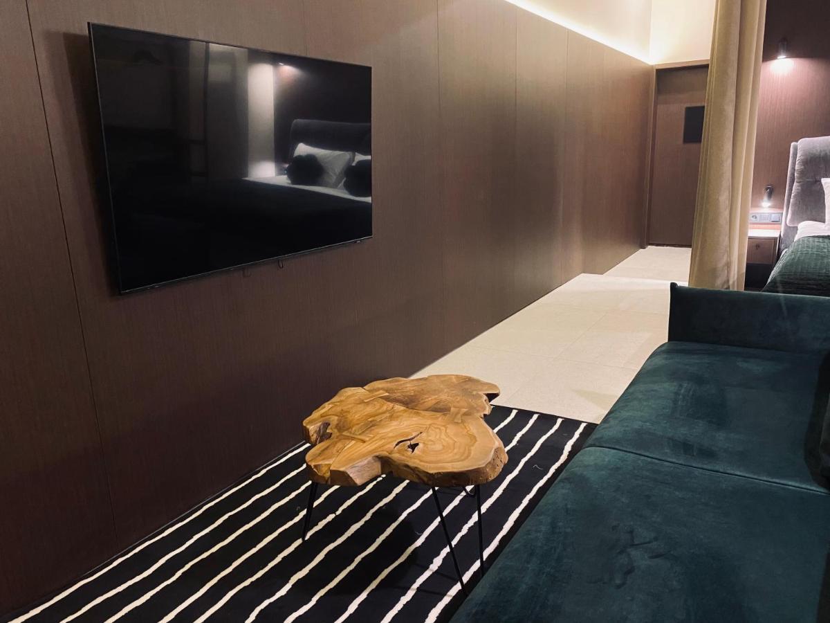 High Five Apartments, Most City Area Dnipro Exterior photo