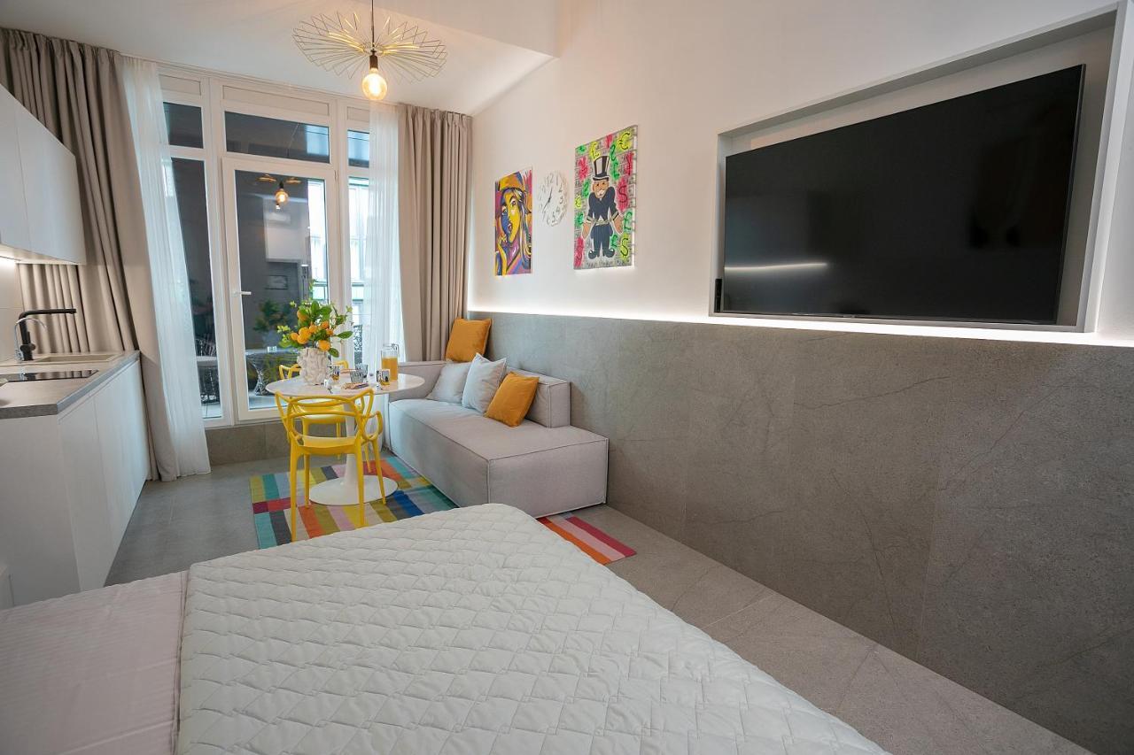 High Five Apartments, Most City Area Dnipro Exterior photo